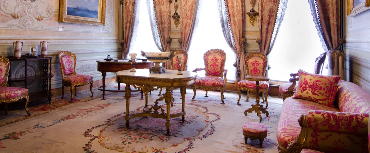 Dolmabahce Palace Skip The Line Tickets Audio Guide