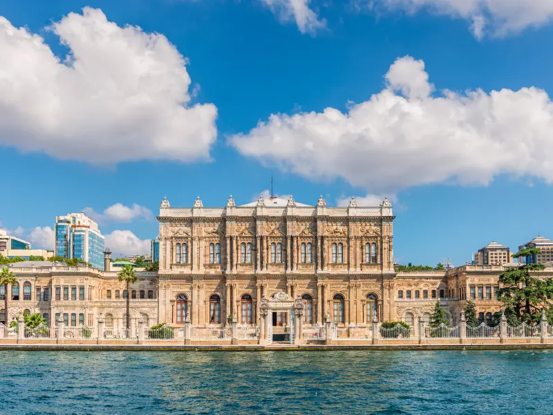Dolmabahce Palace & Harem Guided Tour with Skip-the-Line Tickets