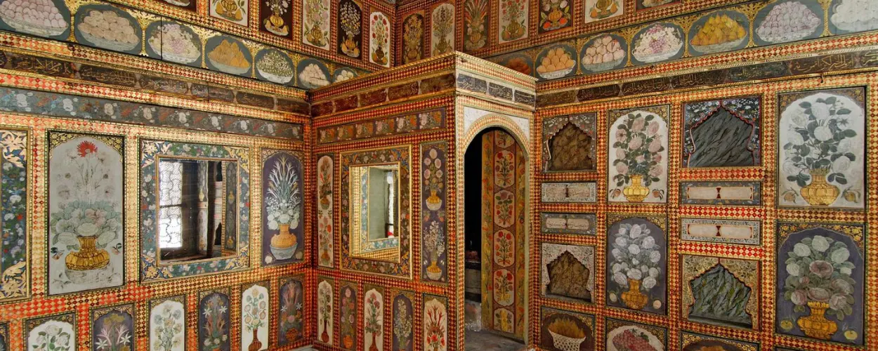 Mosaic of Cultures: Topkapi Palace's Diverse Tapestry