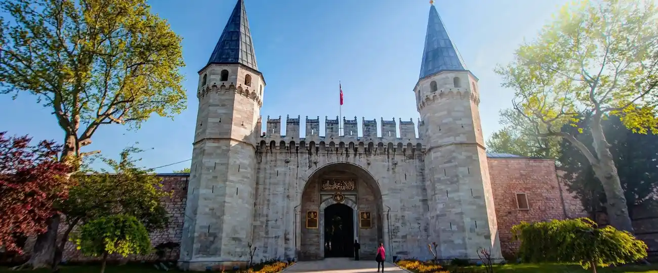 Topkapi Palace Dolmabahce Palace Combo Tickets With Audio Guide